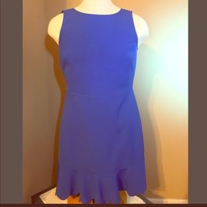Women’s scallop edge dress size 10